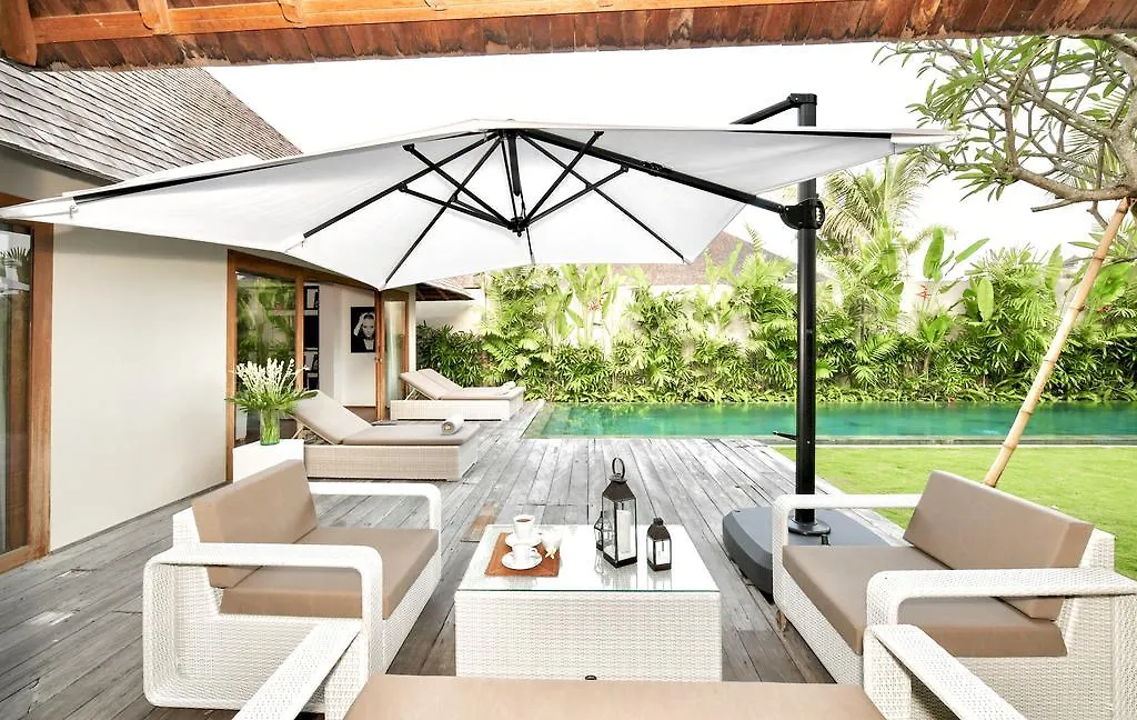 Villa Lala Kuta  Kuta (Bali)
